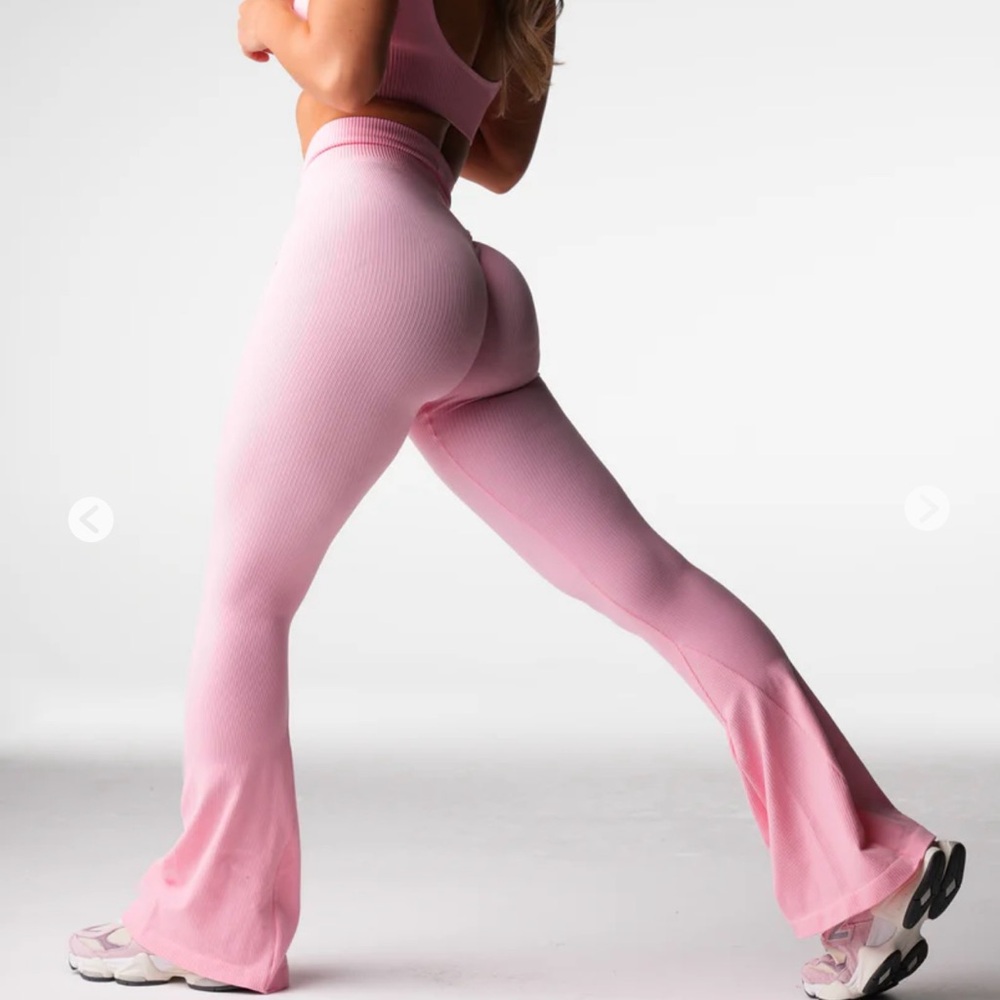 Pink Ribbed Flare Leggings And Matching Workout Bra Size Small
